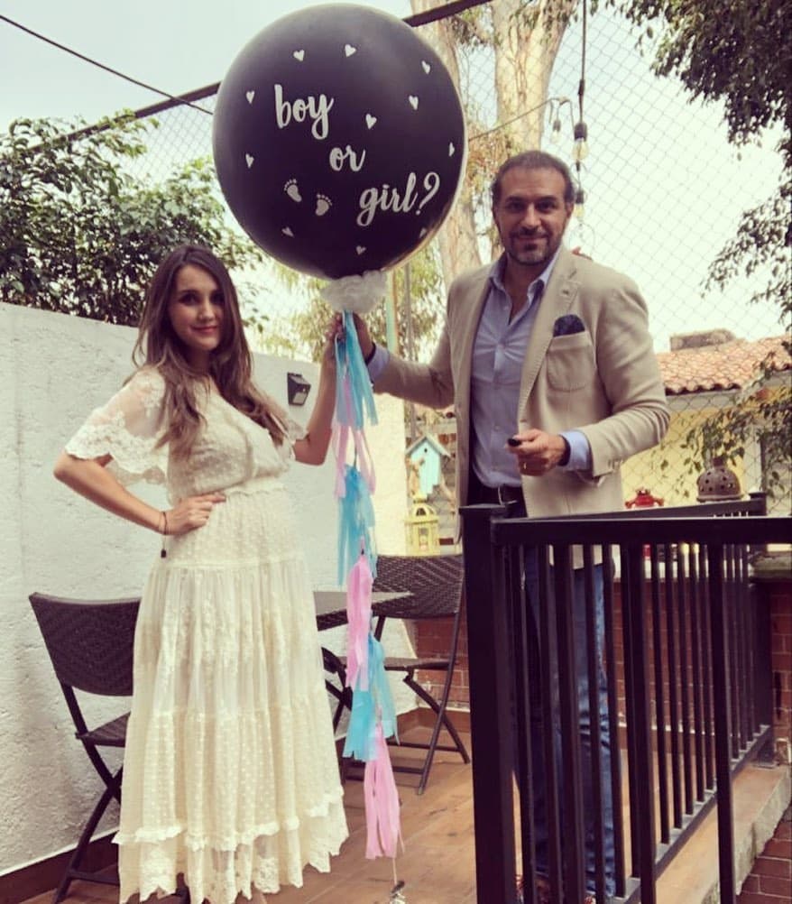 Mientras que el pasado 13 de septiembre reveló que se convertiría en mamá de una preciosa niña junto a su esposo Francisco Álvarez.