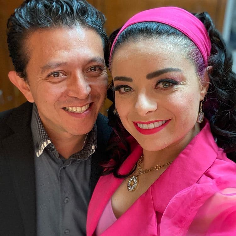 Violeta Isfel habla de las fotos que su esposo le toma en poca ropa y afirma: ‘Yo no me entero’