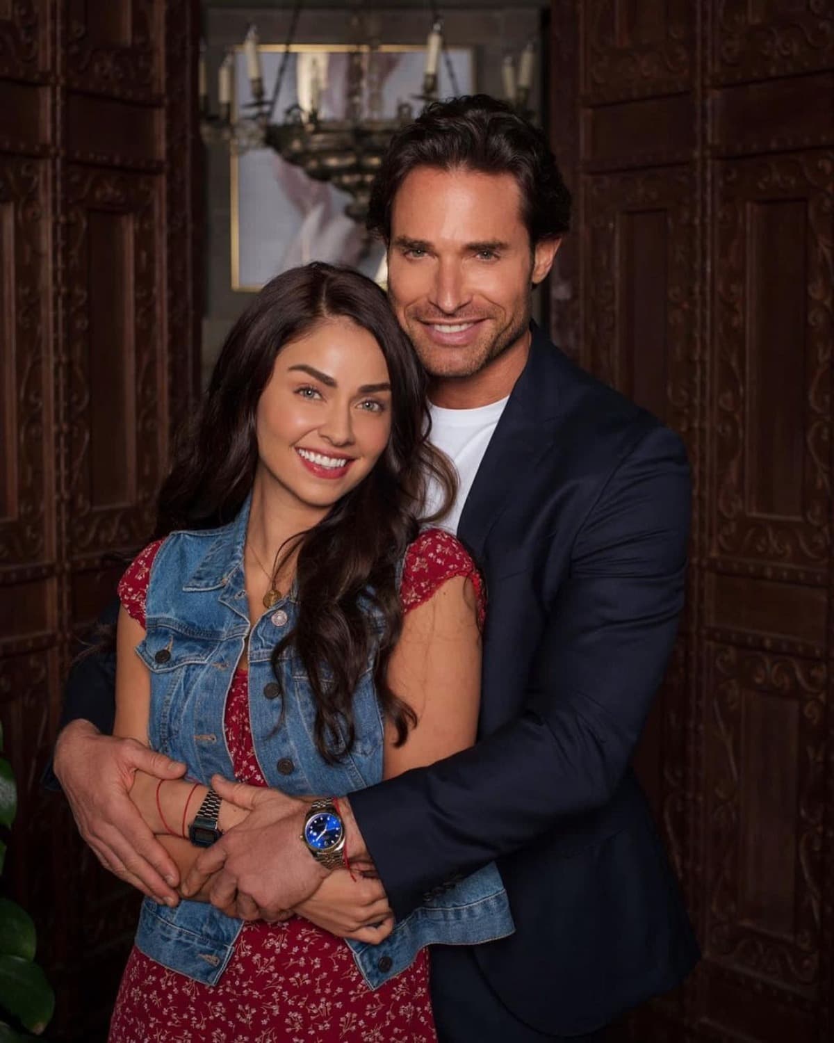 ‘Los ricos también lloran’ contará la historia de ‘Mariana’, una joven que le salva la vida a ‘Don Alberto’, un hombre rico y dueño de una reconocida empresa, quien en agradecimiento le ofrece empleo; pero todo cambiará cuando ella conoce a ‘Luis Alberto’.