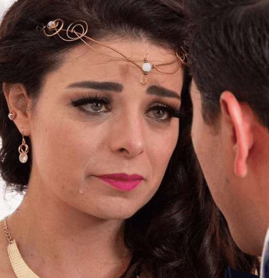 Un año después de su boda, en marzo de 2020, la actriz celebró su primer aniversario con fotos inéditas y una amorosa felicitación: "Amor mío, hace un año llena de inmensa dicha y plenitud, sin dudar, dije ¡SÍ! Gracias, Gracias, Gracias, por este año maravilloso lleno de crecimiento, amor, aprendizaje, evolución, diversión y extraordinarias experiencias. ¡FELIZ ANIVERSARIO ESPOSO! Simplemente te amo".