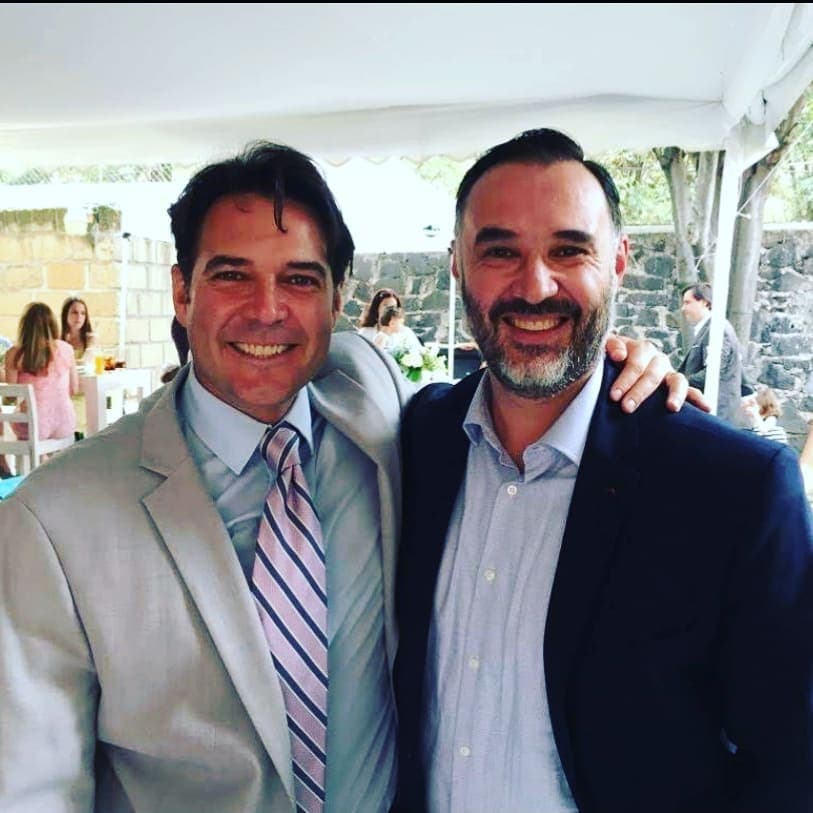 Salvador Mejía sigue su lucha contra el Covid-19 tras la muerte de su padre y hermano Rodrigo Mejía