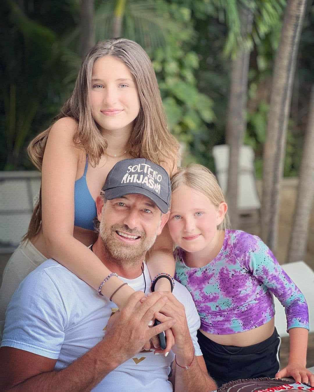 6) Gabriel Soto: El protagonista de 'Amor Dividido' es padre de dos hermosas hijas llamadas Elisa y Alexa, ambas descendientes, también, de Geraldine Bazán, exesposa del actor. Las pequeñas tienen 13 y 8 años respectivamente.