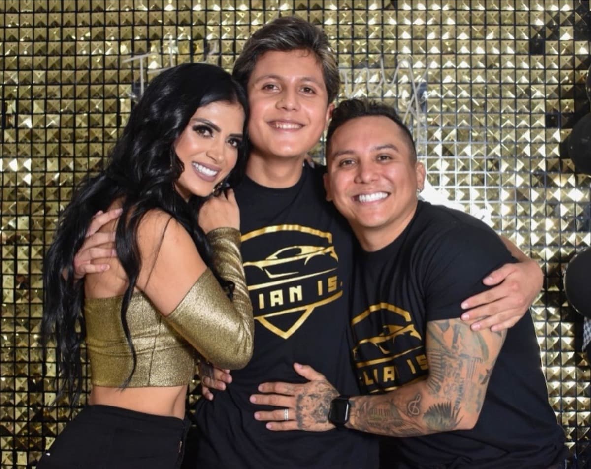 La modelo dejó ver cómo festejó un año más de vida de su hijo