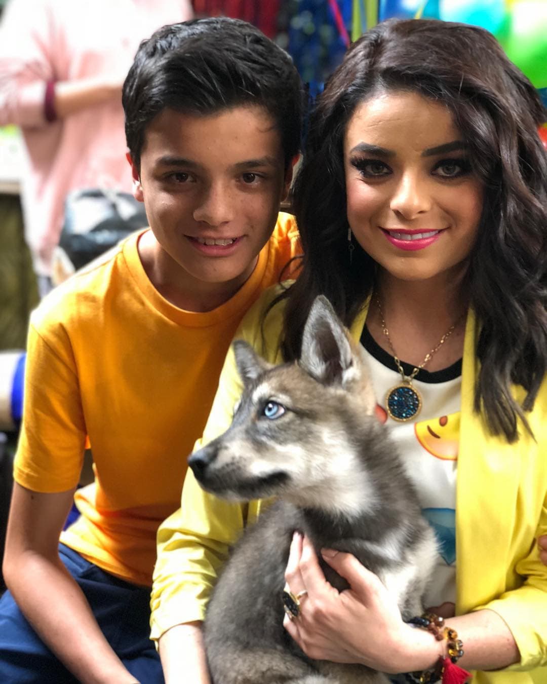 Violeta Isfel habla de cómo fue ser madre adolescente: “Me aterraba quedarme solita con él"