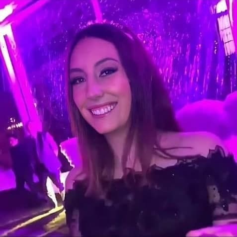 En las últimas semanas, Vicky Fayad y José Antonio han acaparado los titulares al mostrar distintos aspectos de su noviazgo, desde sus citas hasta cómo se le propuso el joven a la hermana de José Eduardo Derbez.