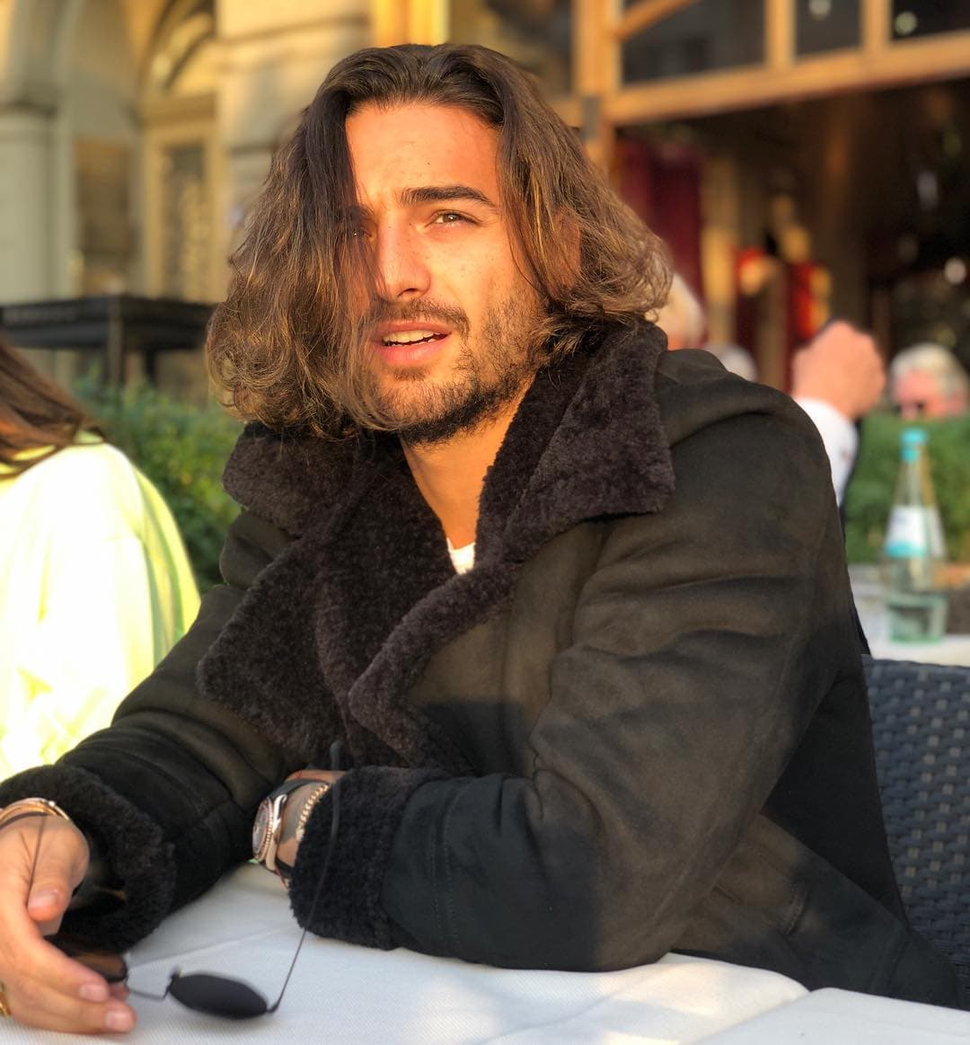 Maluma pierde su larga cabellera por esta razón