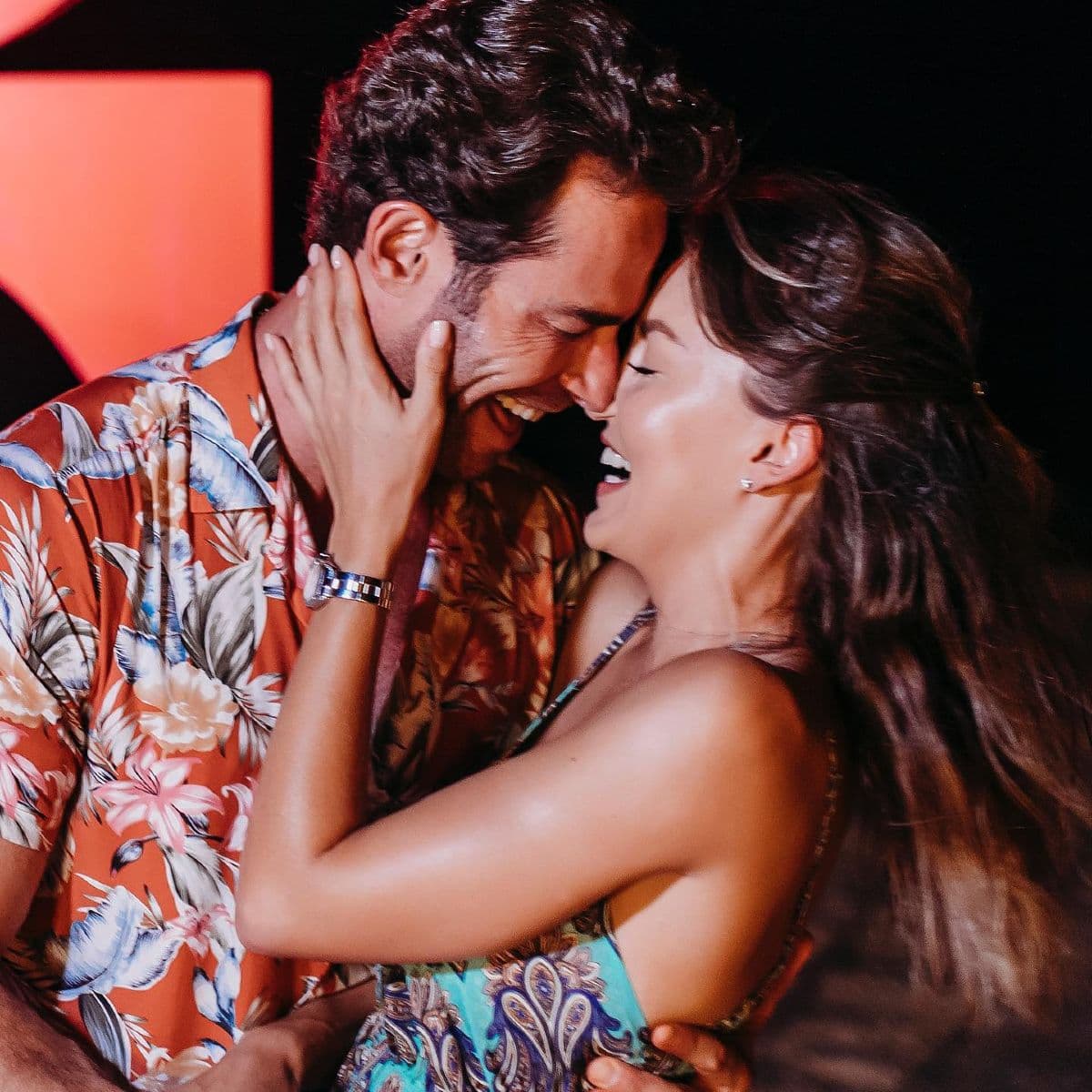 Angelique Boyer y Sebastián Rulli celebran 8 años de novios