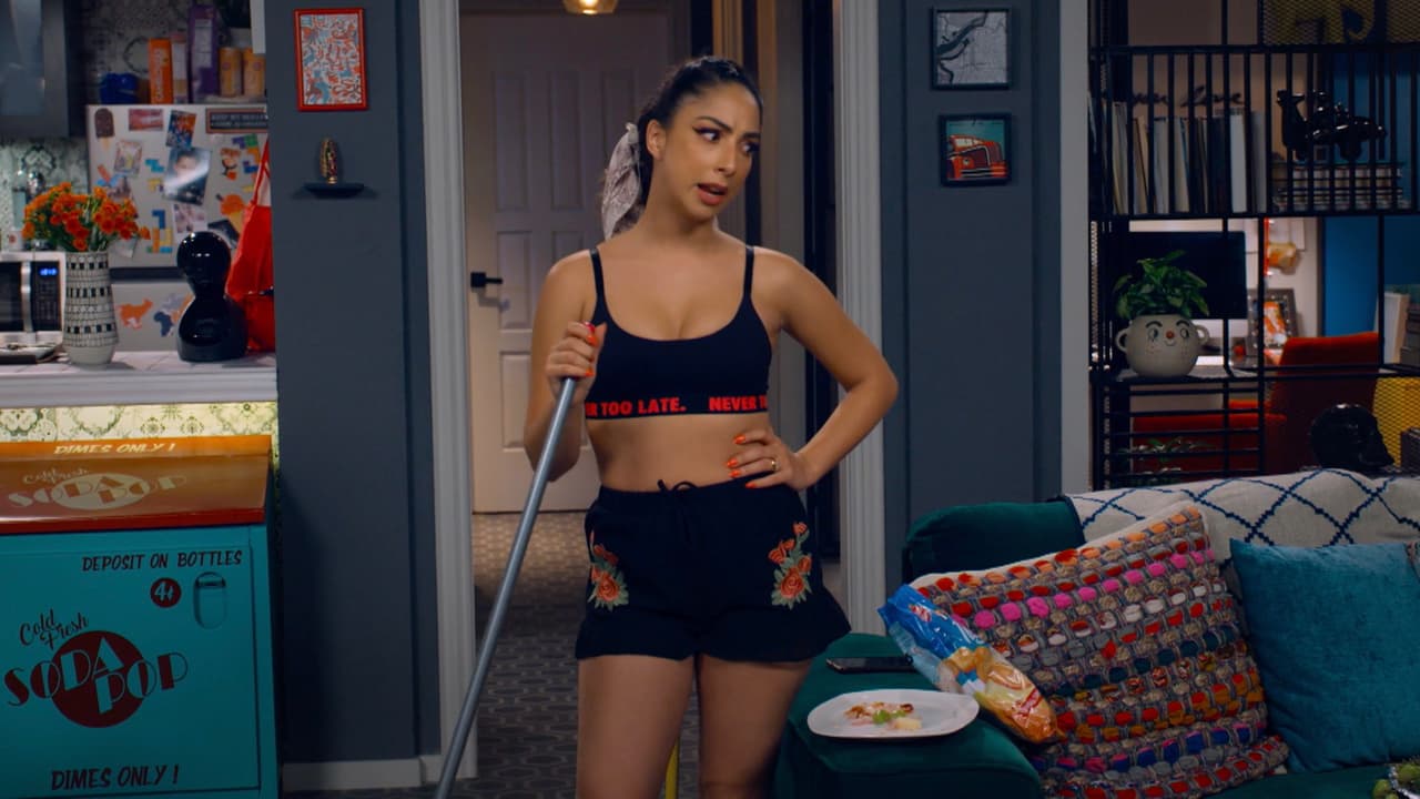 Nicole hasta haciendo la limpieza se ve bien.