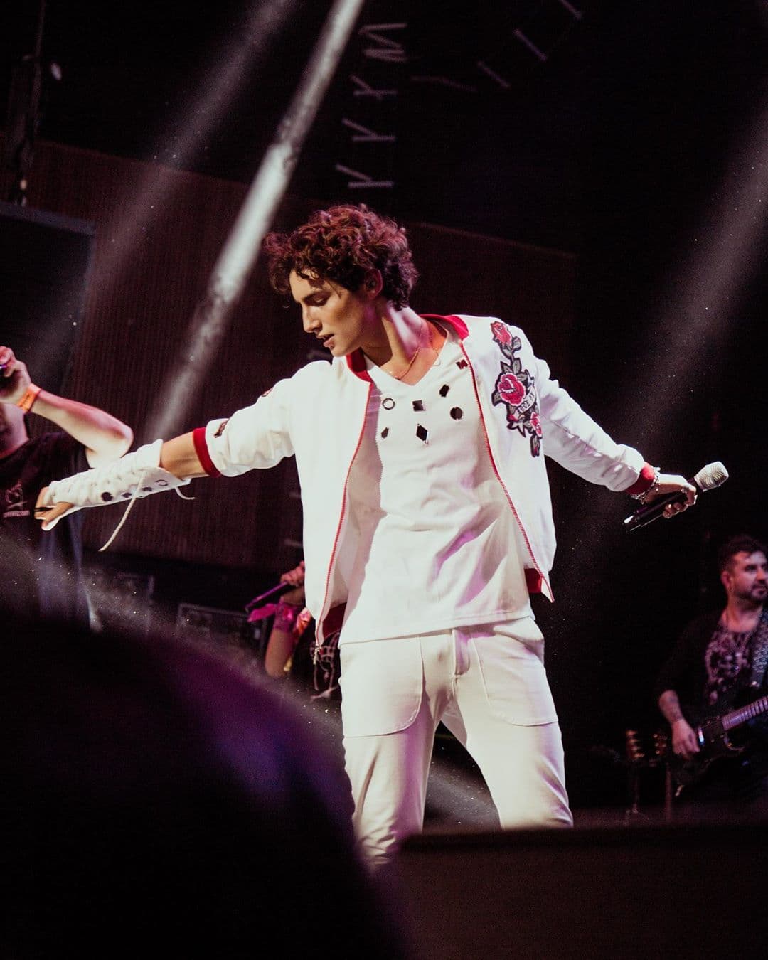 Emilio Osorio celebra sus 17 años al ritmo de Los Ángeles Azules: 'Amo mi inocencia'