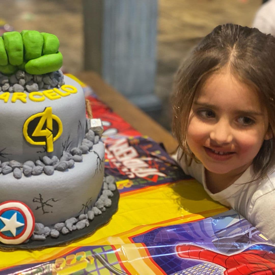 La protagonista de Quererlo Todo conmovió en redes sociales al dedicarle un emotivo mensaje a su hijo Marcelo en tan importante fecha. “Feliz cumpleaños al amor de mi vida. No puedo creer que ya son 4 años de puro amor y aprendizaje. Marcelo me has cambiado la vida de una manera increíble, lo que me ensenas a diario es invaluable”, señaló.