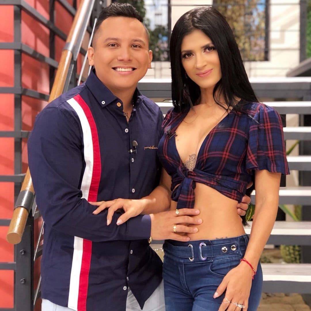 Fan pide a Kimberly Flores que vista más elegante y así reacciona la esposa de Edwin Luna