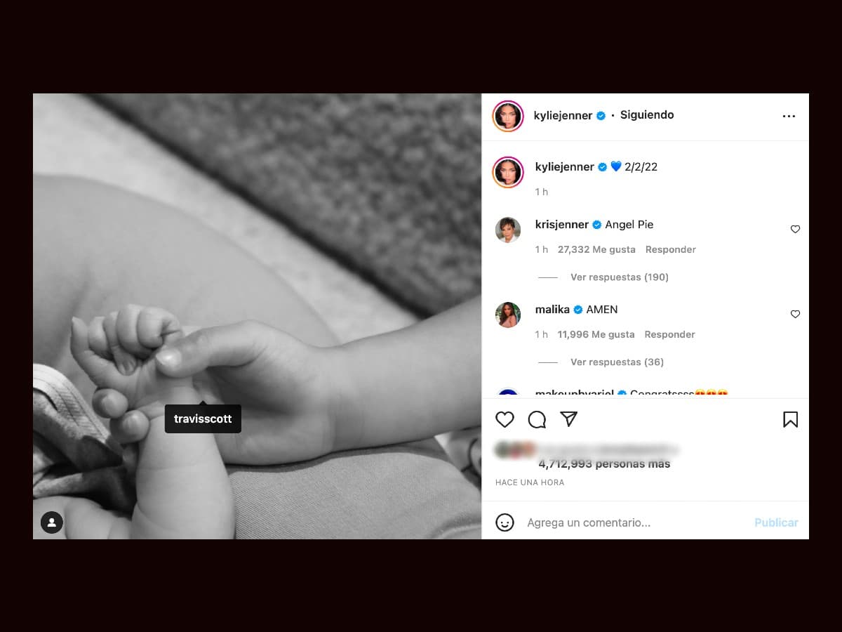 Kylie Jenner presentó a su segundo hijo en tierna foto.