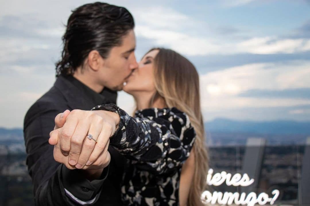 Hijo de Alejandro Fernández exhibe lujosa propuesta de matrimonio con la que sorprendió a su novia