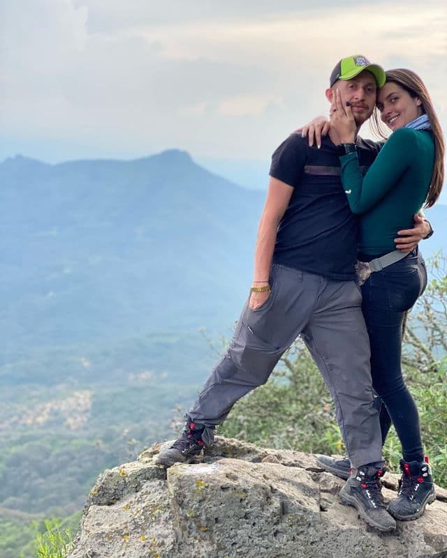 Octavio Ocaña murió la tarde del 29 de octubre, presuntamente por un disparo de arma de fuego en el Municipio de Cuautitlán Izcalli. Comenzó su carrera siendo tan solo un niño en la serie de comedia Vecinos, donde hasta la fecha daba vida al personaje de 'Benito'. En junio pasado, anunciaba su compromiso con Nerea Godínez.