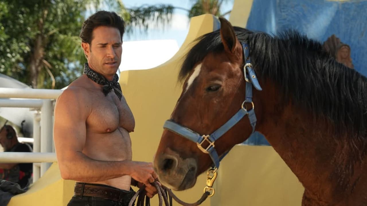 Vaya que el actor ha entrenado con muy bien con los caballos