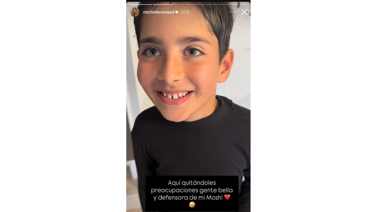 Hijo de Michelle Renaud responde por qué ya no aparece en las fotos de la actriz.