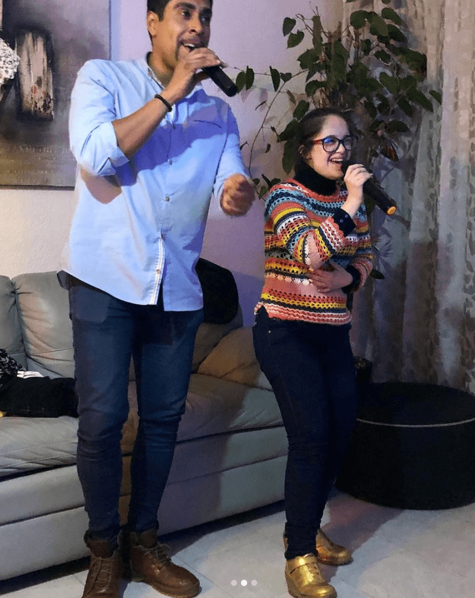 La adolescente, quien nació con Síndrome de Down, ha demostrado en más de una ocasión su talento artístico, pues además de actuar, en las redes de su famosa madre se ha dejado ver cantando y hasta bailando.