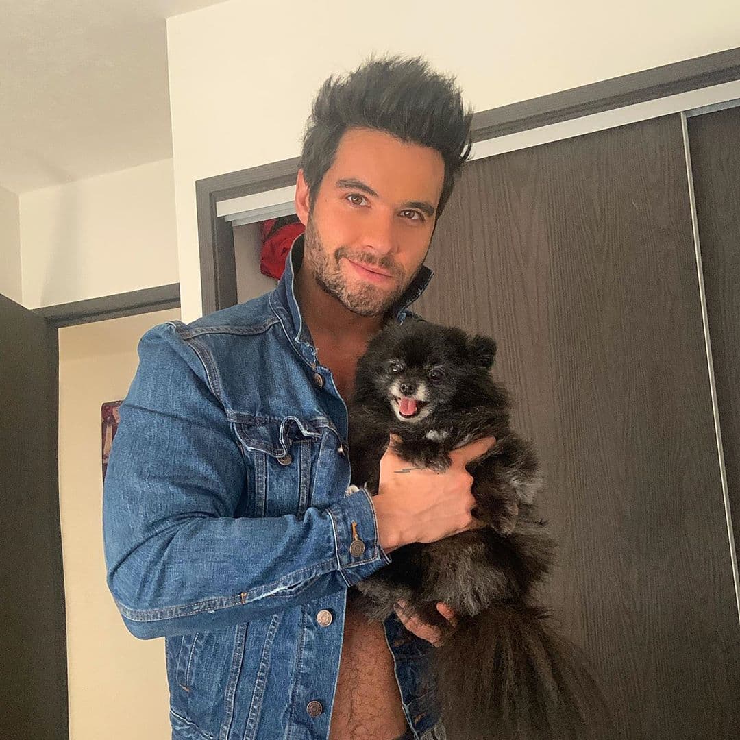 En la actualidad, Eleazar Gómez se prepara para darle vida a Sebastián de la Mora, personaje que interpretará en 'La Mexicana y El Güero', compartiendo créditos junto a Itatí Cantoral y Juan Soler.