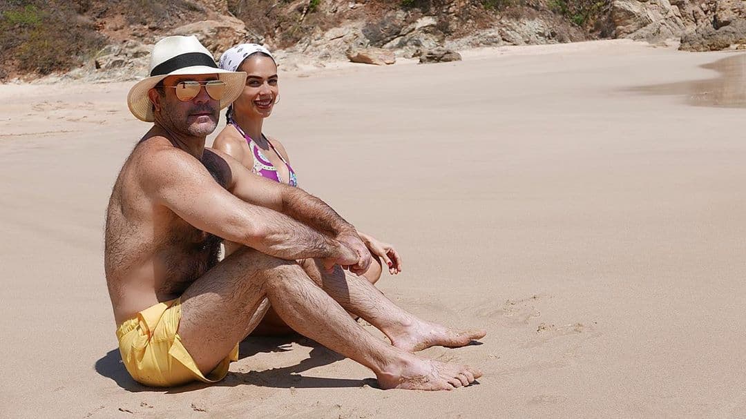 Biby Gaytán y Eduardo Capetillo mostraron su amor en el reciente viaje que hicieron a la playa