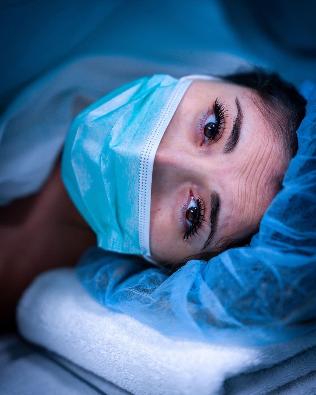 Tania Gattas, conocida por su participación en el reality show ‘Acapulco Shore’, anunció el nacimiento de su hijo Luca la mañana del 8 de abril. La también modelo mostró en sus historias de Instagram fotografías de su estancia en el hospital, precisando que todo había salido perfecto. “Y así… con estos ojos que lo dicen todo se formó mi pequeña familia”, apuntó días después.