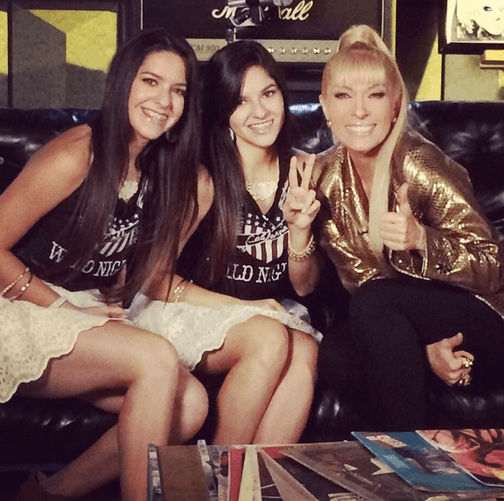 Ambas formaron parte del equipo liderado por la cantante Yuri y aunque no ganaron, lograron tener una gran exposición en el programa de talento.