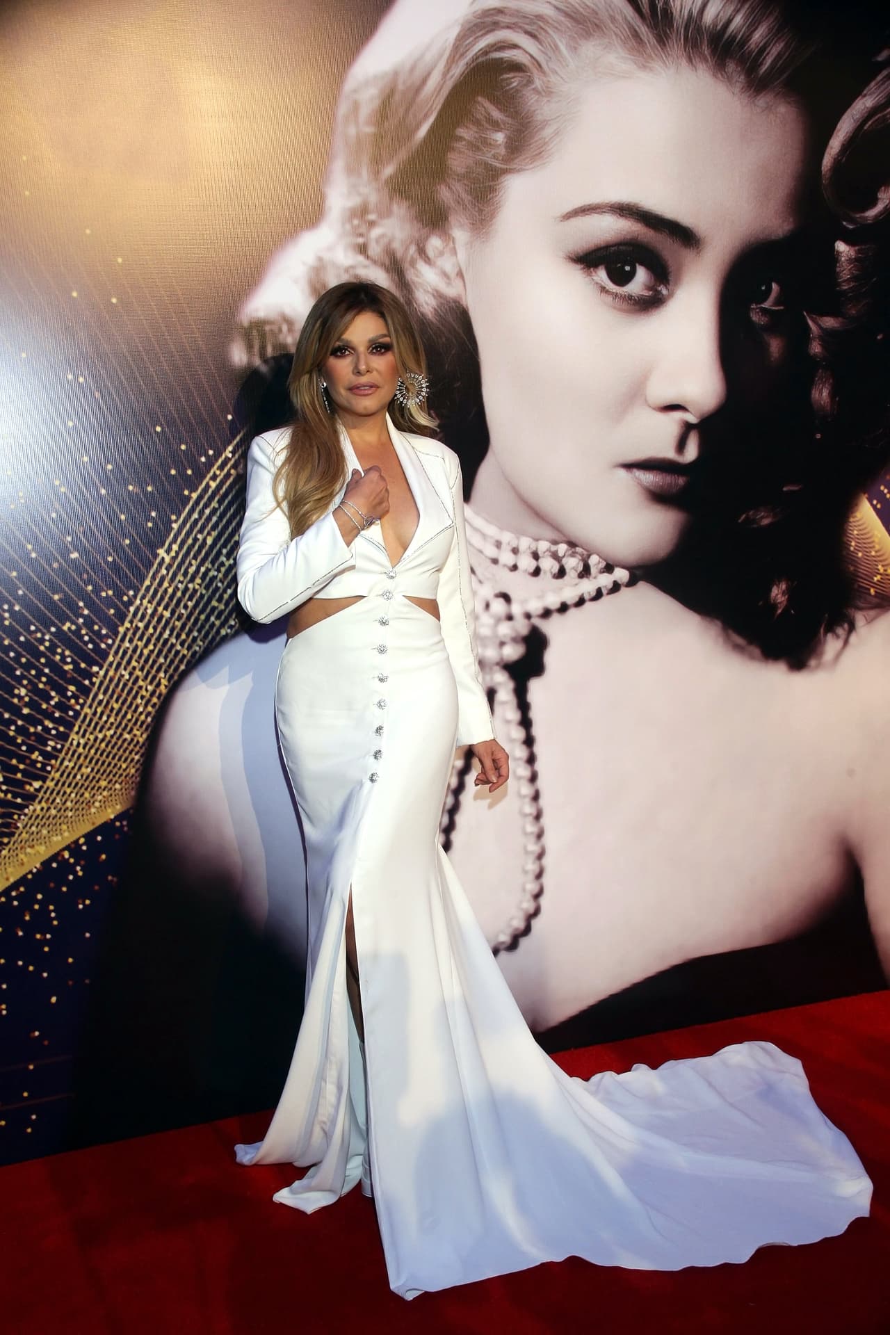 Itatí Cantoral está de luto y con dolor despide a Raúl Padilla, ¿su expareja?