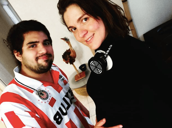 A través de su cuenta personal de Instagram se puede observar que el joven es fan acorazado del Club Deportivo Guadalajara, mejor conocido como 'Chivas'.
