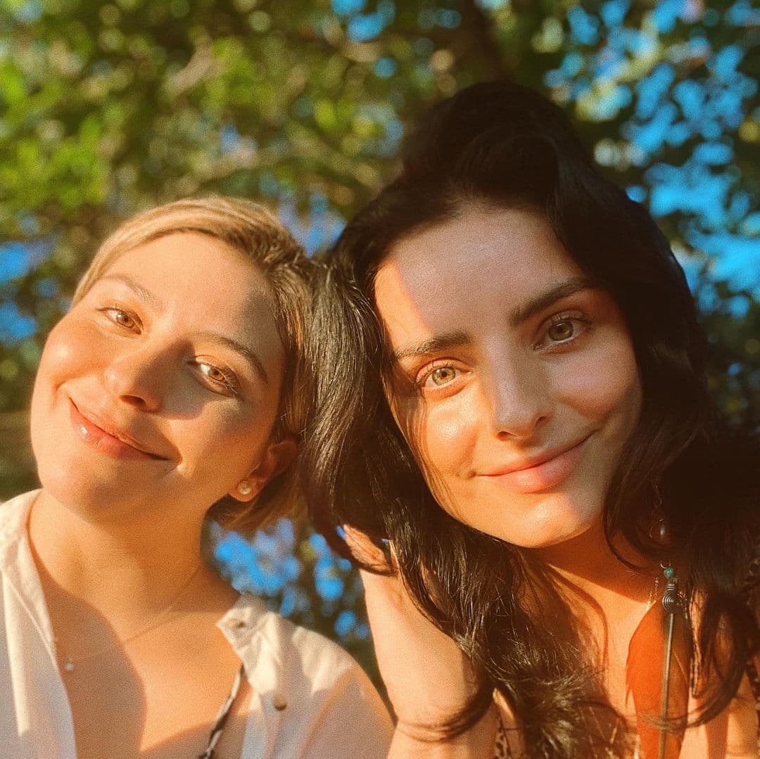 Aislinn Derbez revela cómo logró arreglar la relación con su hermana