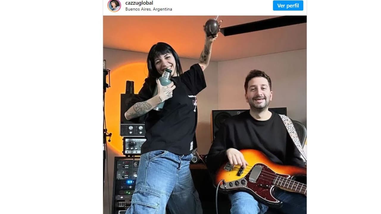 Cazzu y Nico Cotton.