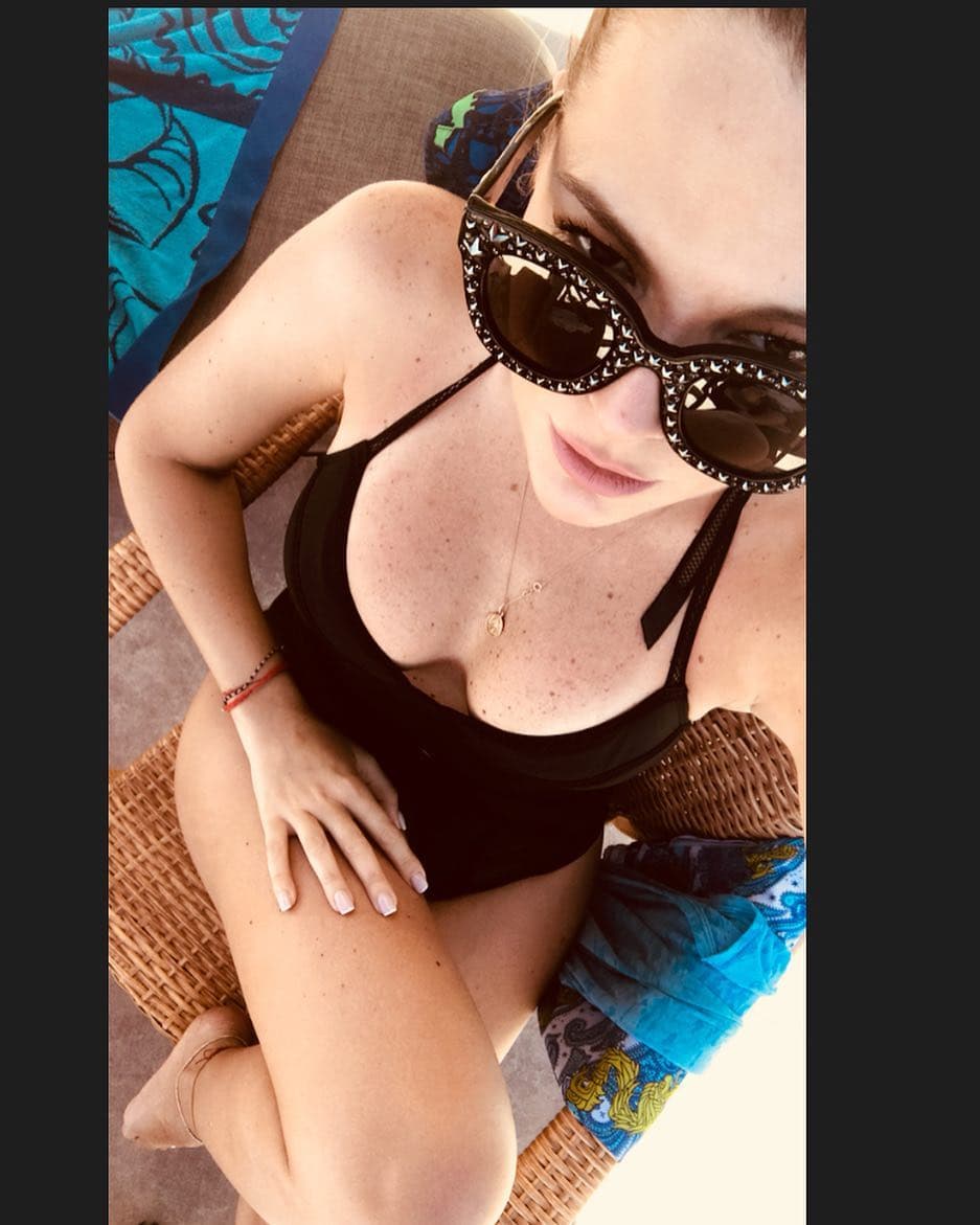 Se somete a arduas rutinas de ejercicio para conservar su silueta