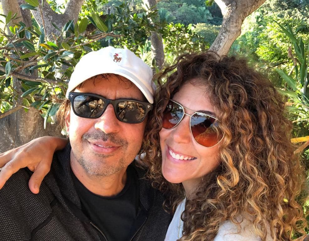 Vica Andrade y Memo del Bosque.