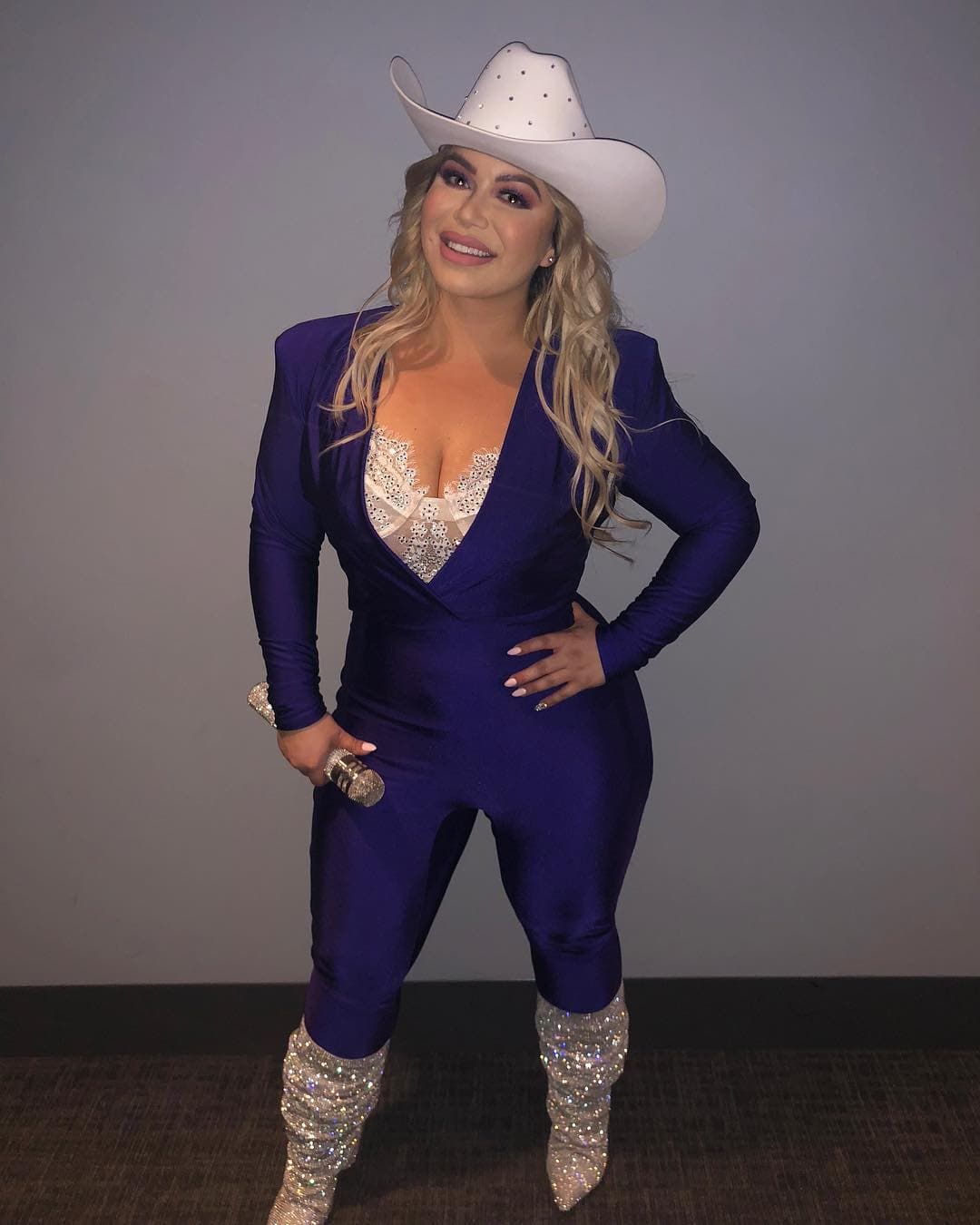 Chiquis le rinde homenaje a Jenni Rivera en su boda
