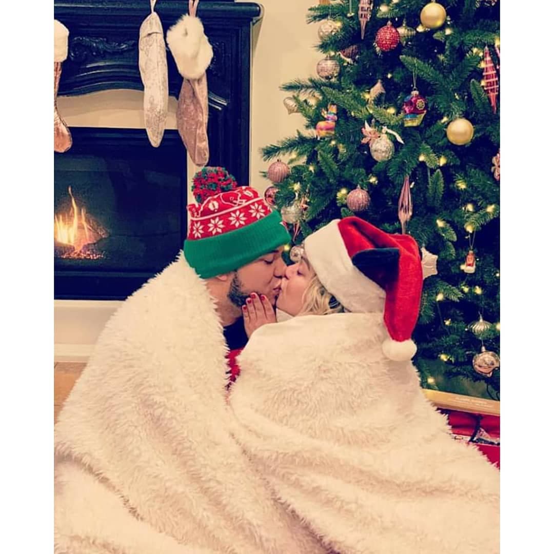 Lorenzo Méndez y Chiquis Rivera profesan constantemente su amor a través de las redes sociales.