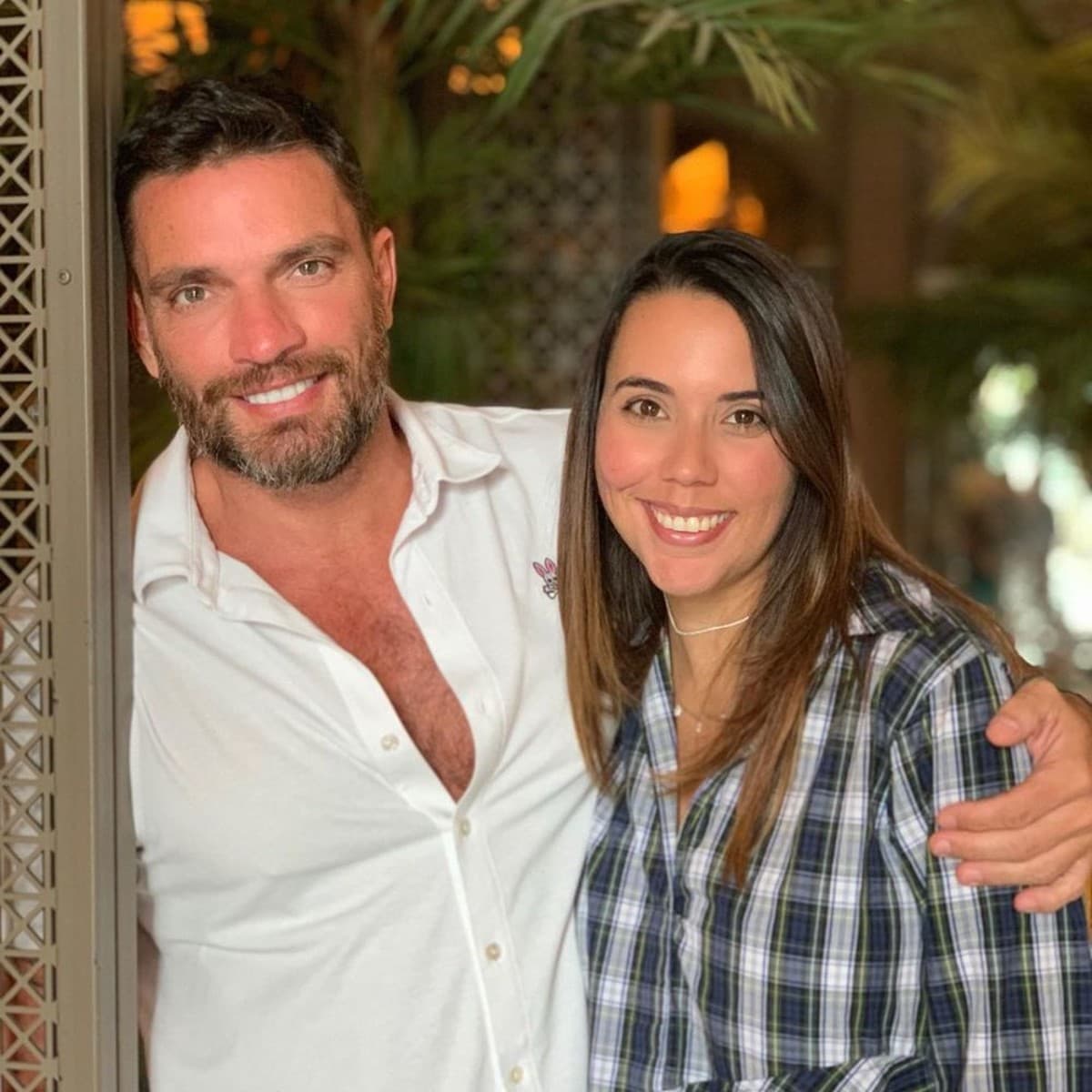 Julián Gil deja sin palabras al renovar su look para la boda de su hija: “Te quitaste años”