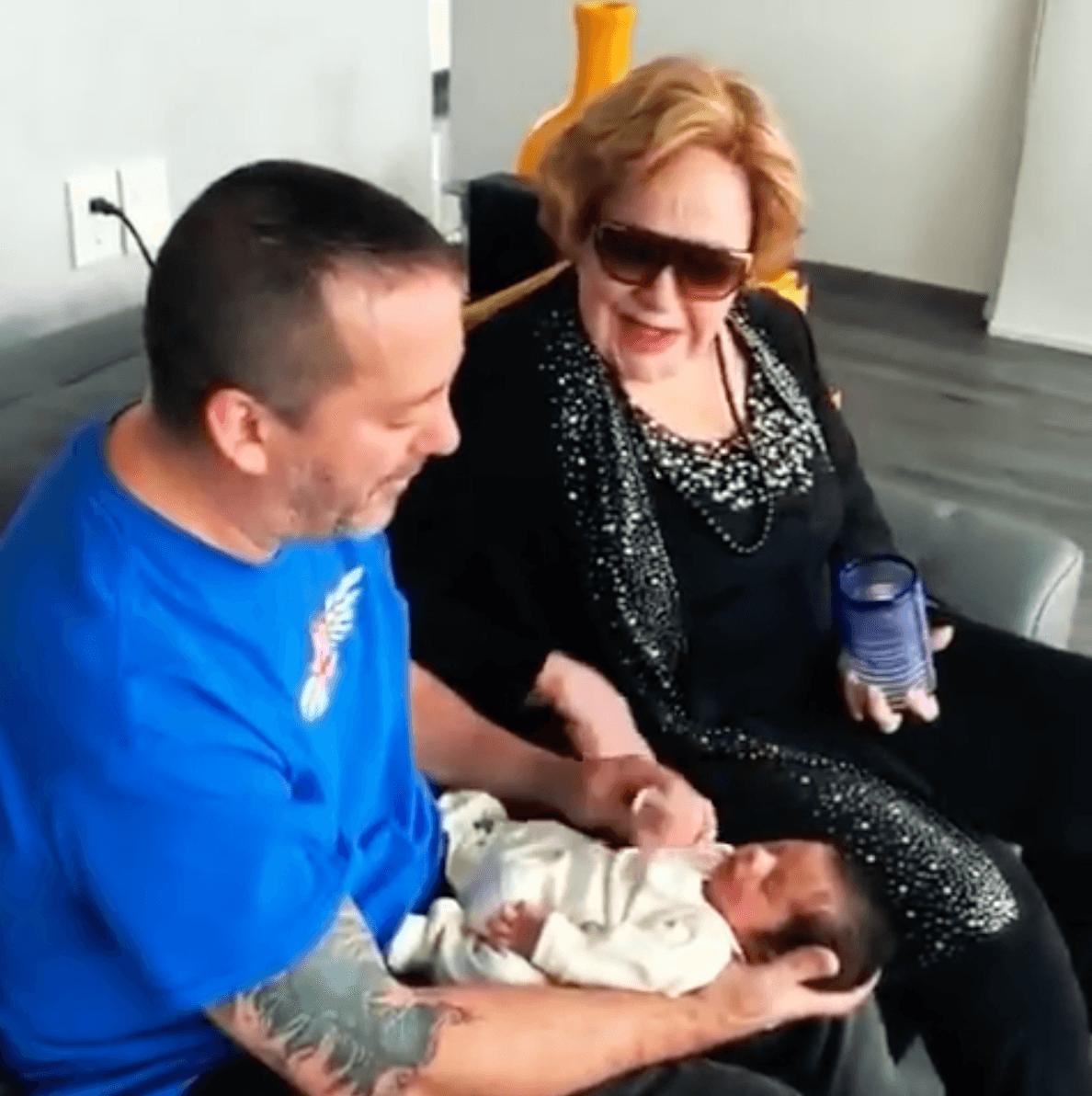 Tras presentar al pequeño Apolo en redes sociales, Mayela Laguna reveló cómo fue el primer encuentro entre el pequeño y sus abuelos: Silvia Pinal y Enrique Guzmán.