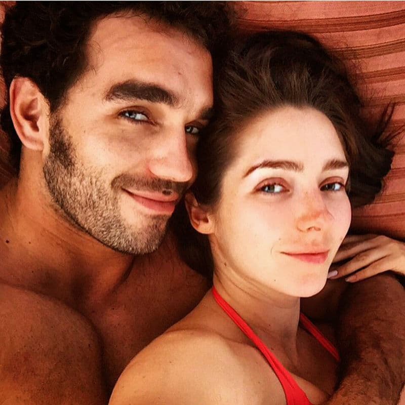 La pareja se jura amor eterno en redes sociales