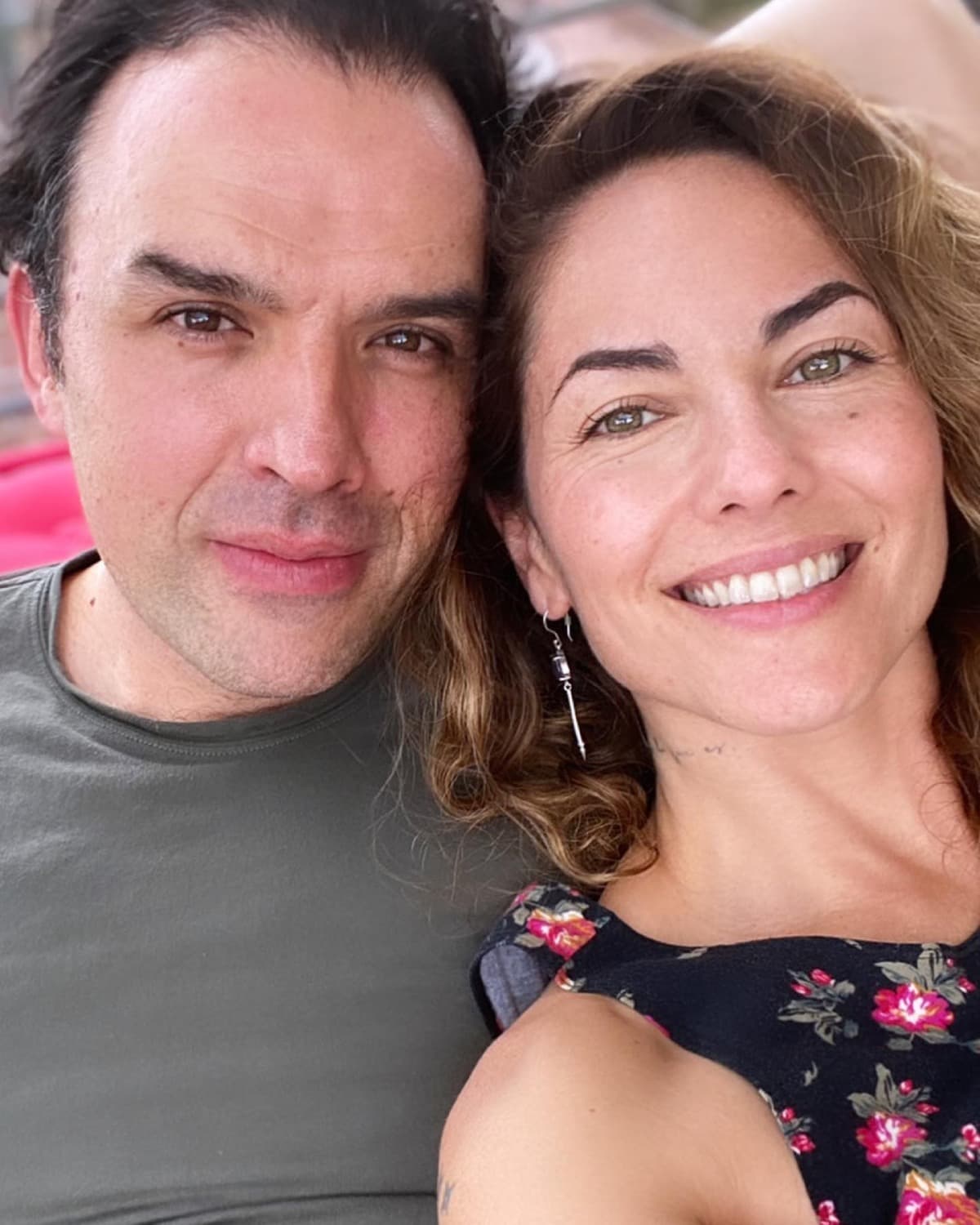 Bárbara Mori deja atónitos a famosos por fotos junto a su novio