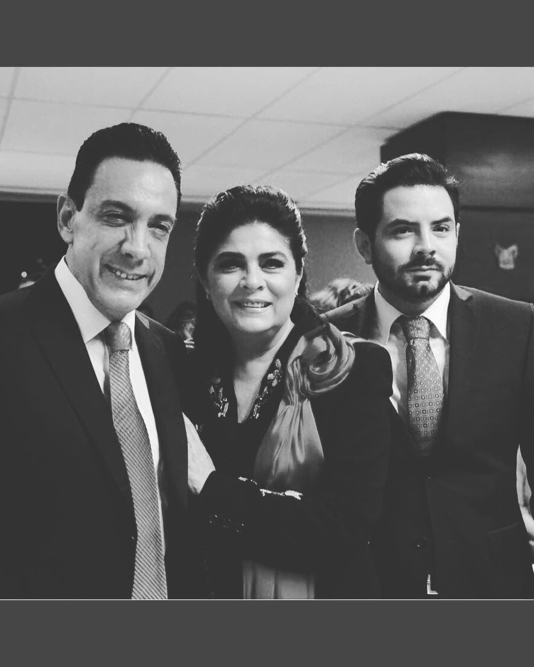 “Estoy muy agradecido con él, porque de verdad lo cuida mucho, lo protege mucho y tanto José Eduardo lo quiere a él, como él a José Eduardo, tienen una gran relación, yo como padre lo agradezco muchísimo”, expresó en el programa De Primera Mano.