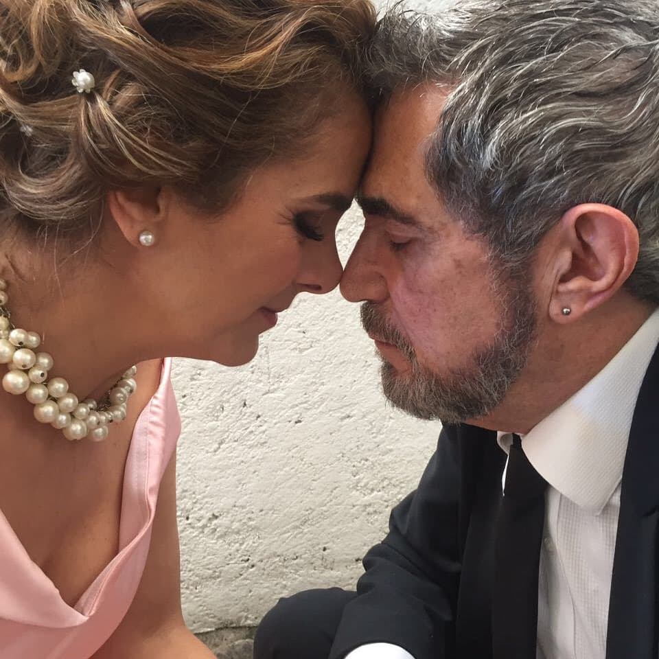 Manuel 'El Flaco' Ibáñez, a quien conocemos como 'Jorjáis' en la serie, lleva también varios años con su esposa jacqueline Castro.