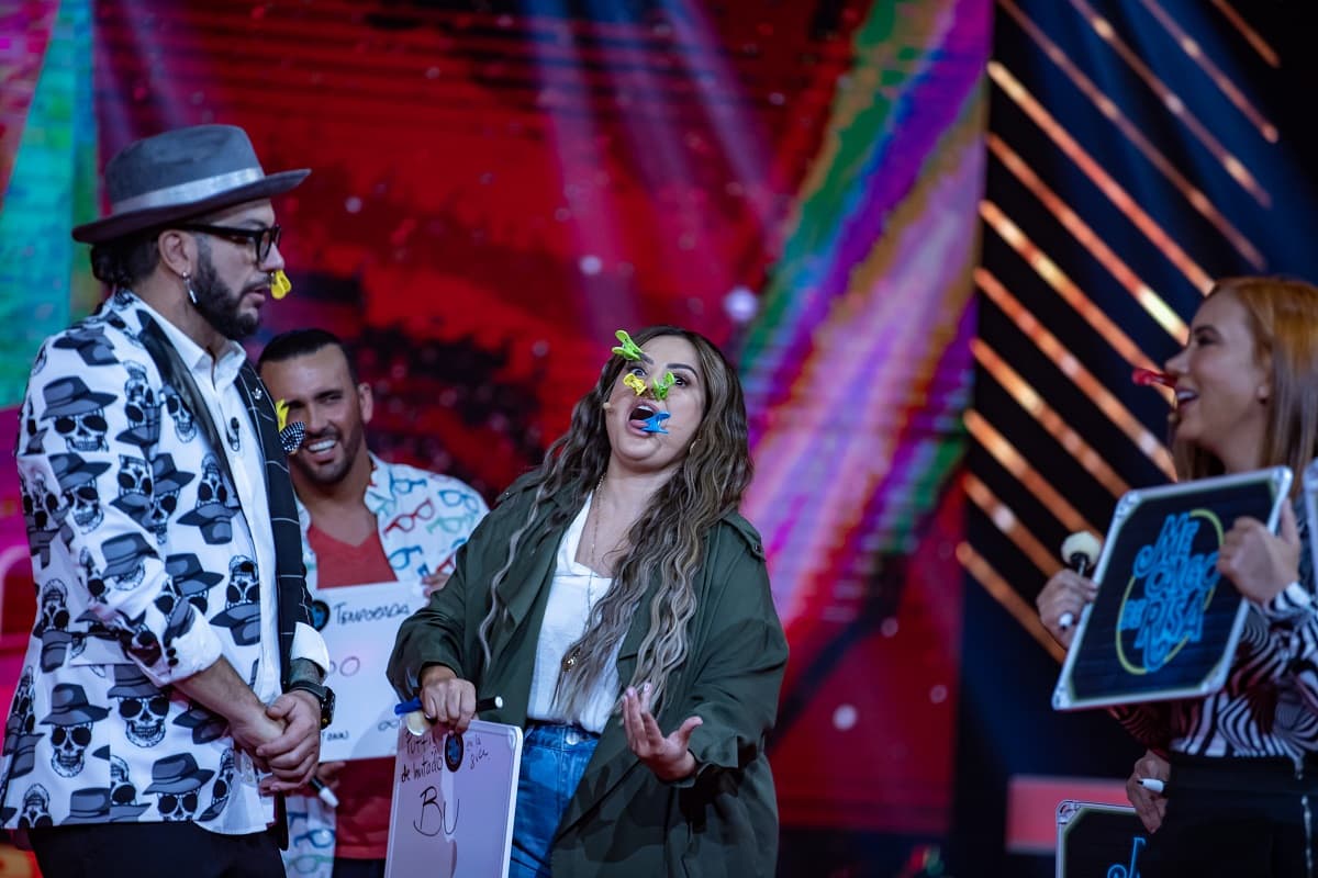 Faisy encuentra venganza en el estreno de Me Caigo de Risa 2022