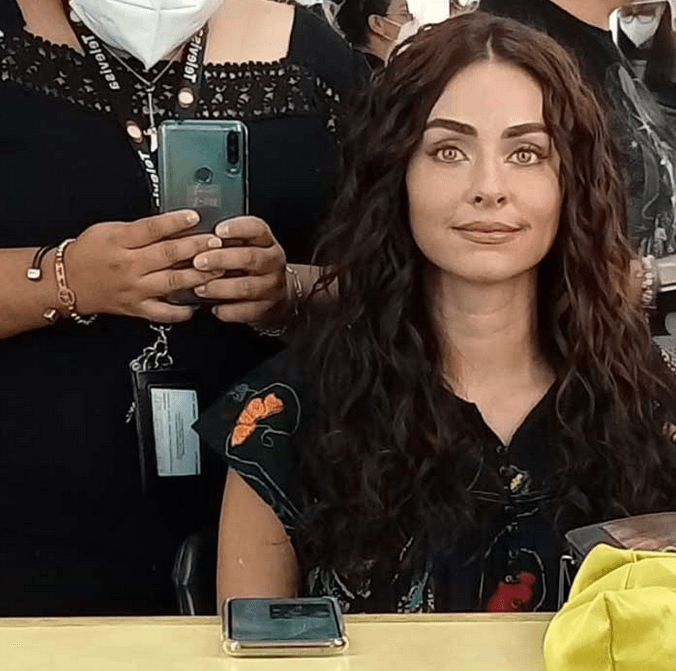 Claudia Martín cambia de look