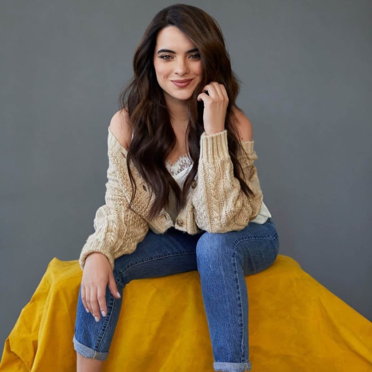 Scarlet Gruber muestra a quién es idéntica y deja con la boca abierta