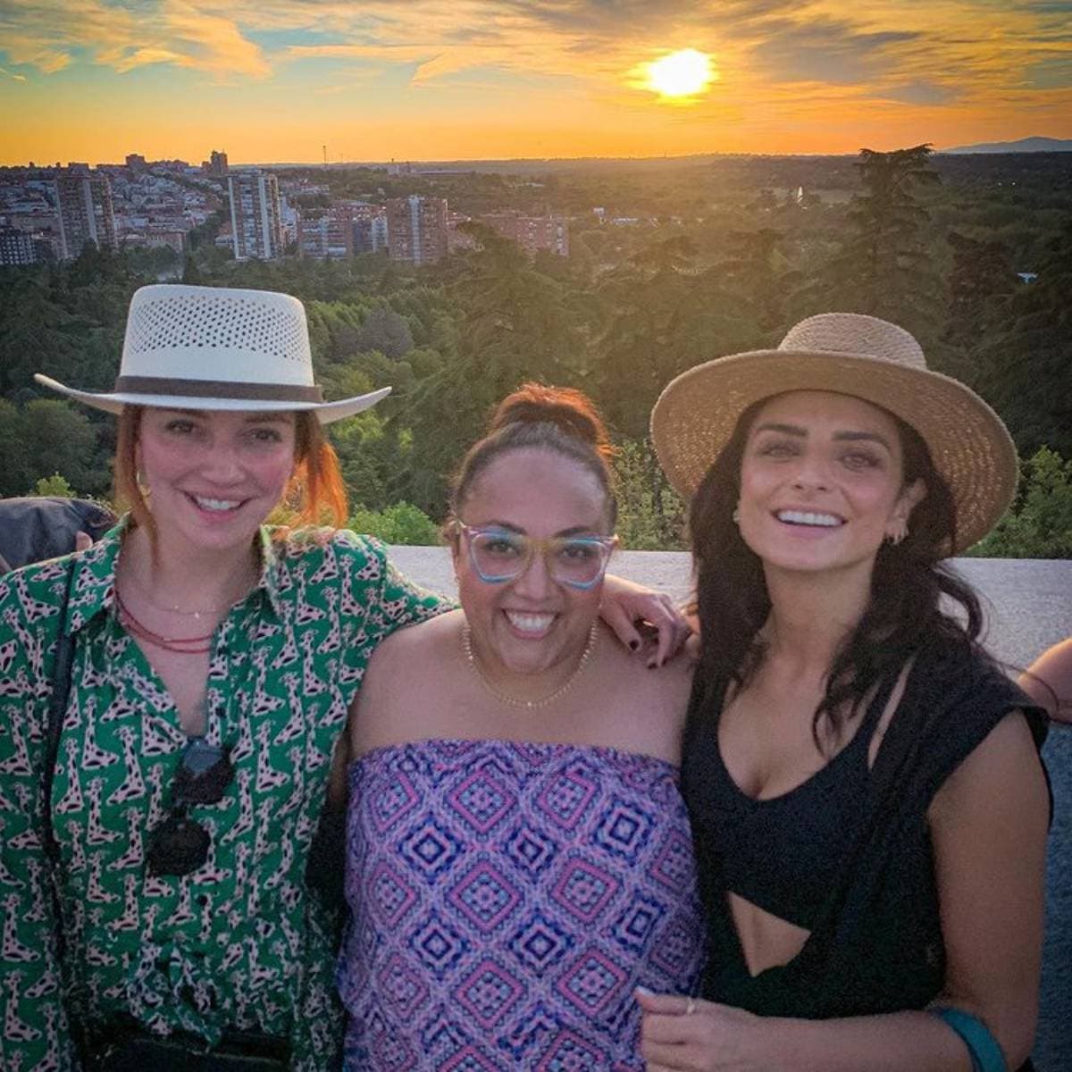 Michelle Rodríguez balconea a Aislinn Derbez como nunca antes y le toma vergonzosa foto