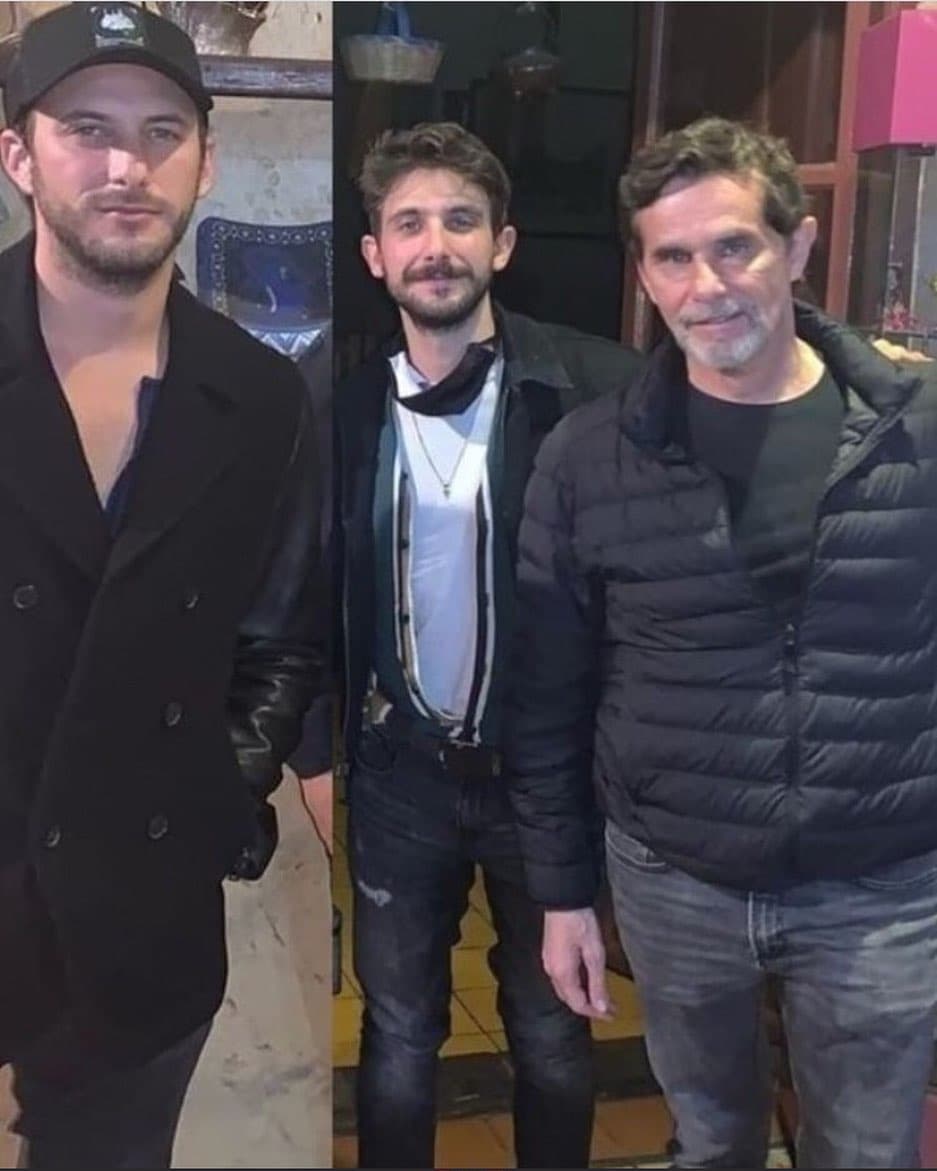 El actor conmovió con un mensaje para su familia.