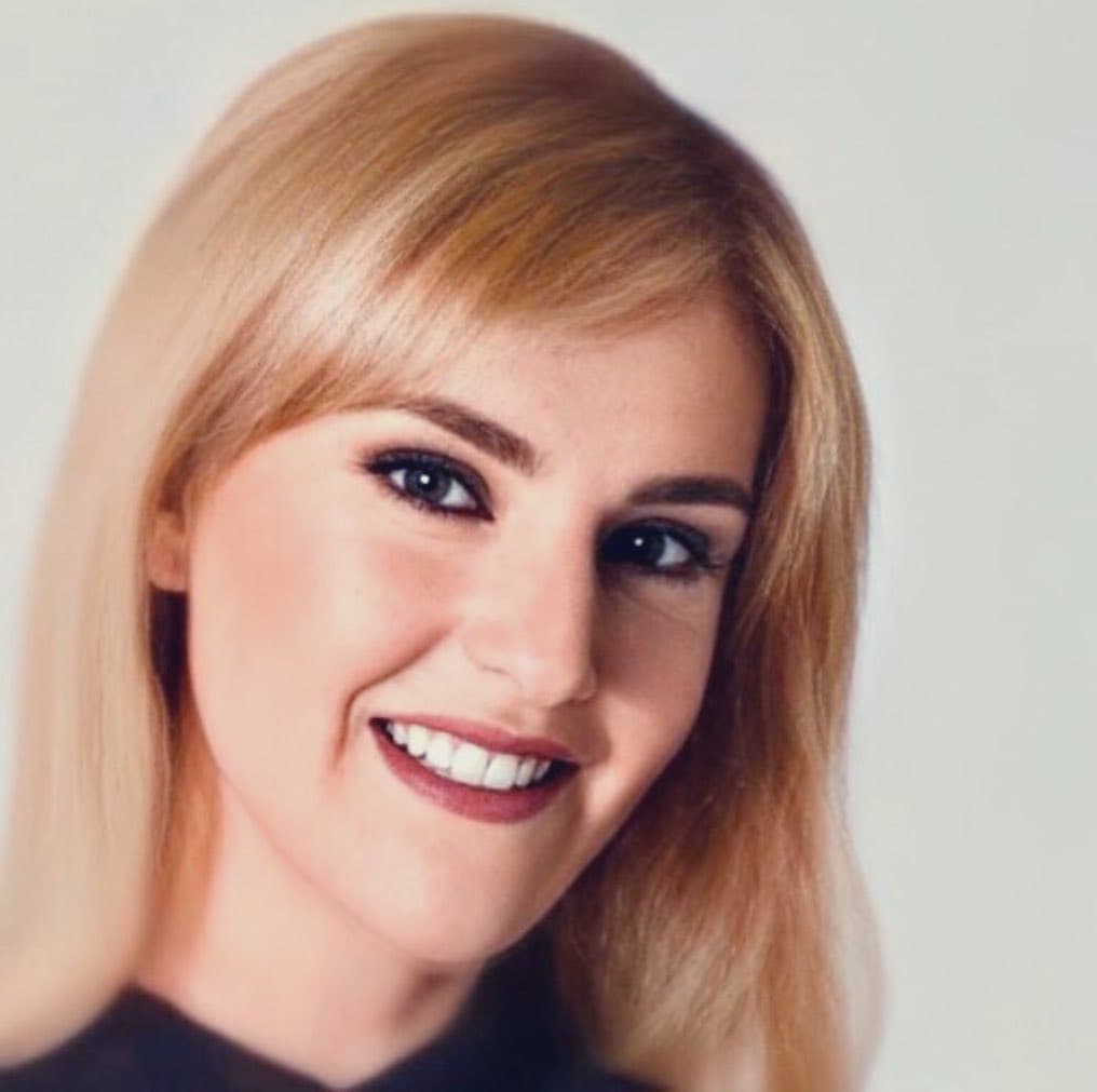 Chantal Andere se une a la lista, a quien conoce desde hace más de 30 años, cuando trabajaron juntas en ‘Dulce desafío’, protagonizada por Adele Noriega y Eduardo Yáñez en 1988.
<br>