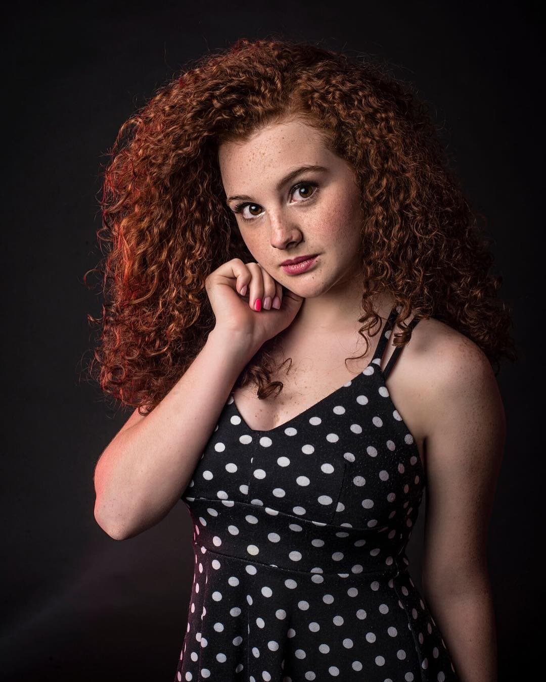 Briggitte Bozzo impacta con baile de reggaetón y dueto con famosa cantante