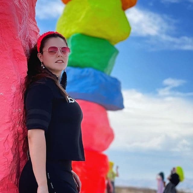 Allisson Lozz roba suspiros al presumir, por primera vez, figura en traje de baño