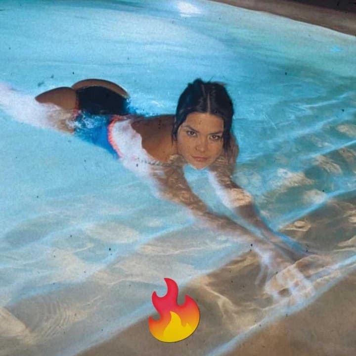 Yuridia desató una ola de piropos por la peculiar pose que lució en la imagen
