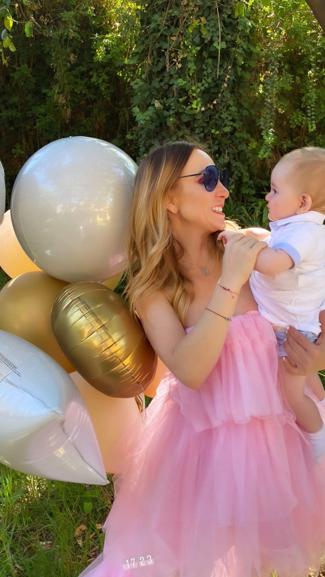 "Conocí una parte de mí que desconocía, una parte más sensible, más llorona, más amorosa", dijo la integrante de OV7 sobre su debut como mamá.