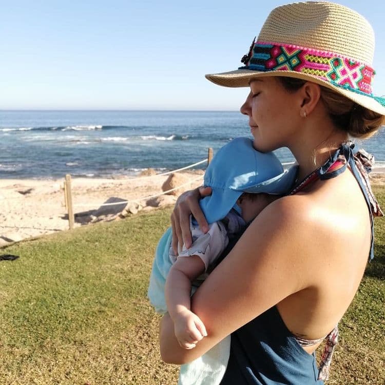 Fernanda Castillo lanza fuerte mensajes sobre cómo fue regresar a los foros tras convertirse en mamá